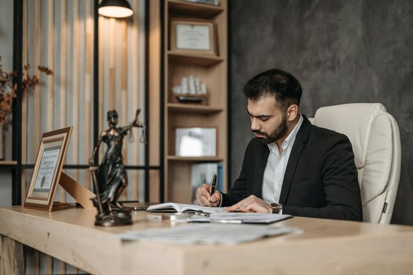 Comment les petites entreprises de produit de consommation peuvent-elles utiliser les critiques en ligne pour améliorer leur R&amp;D ?